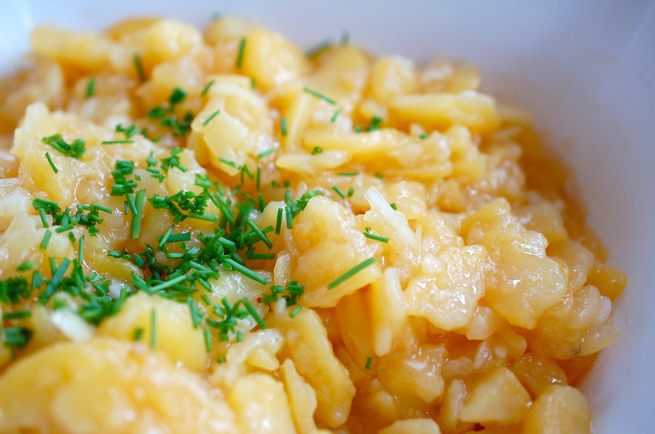 Echter Schwabischer Kartoffelsalat Mit Essig Ol Spitze