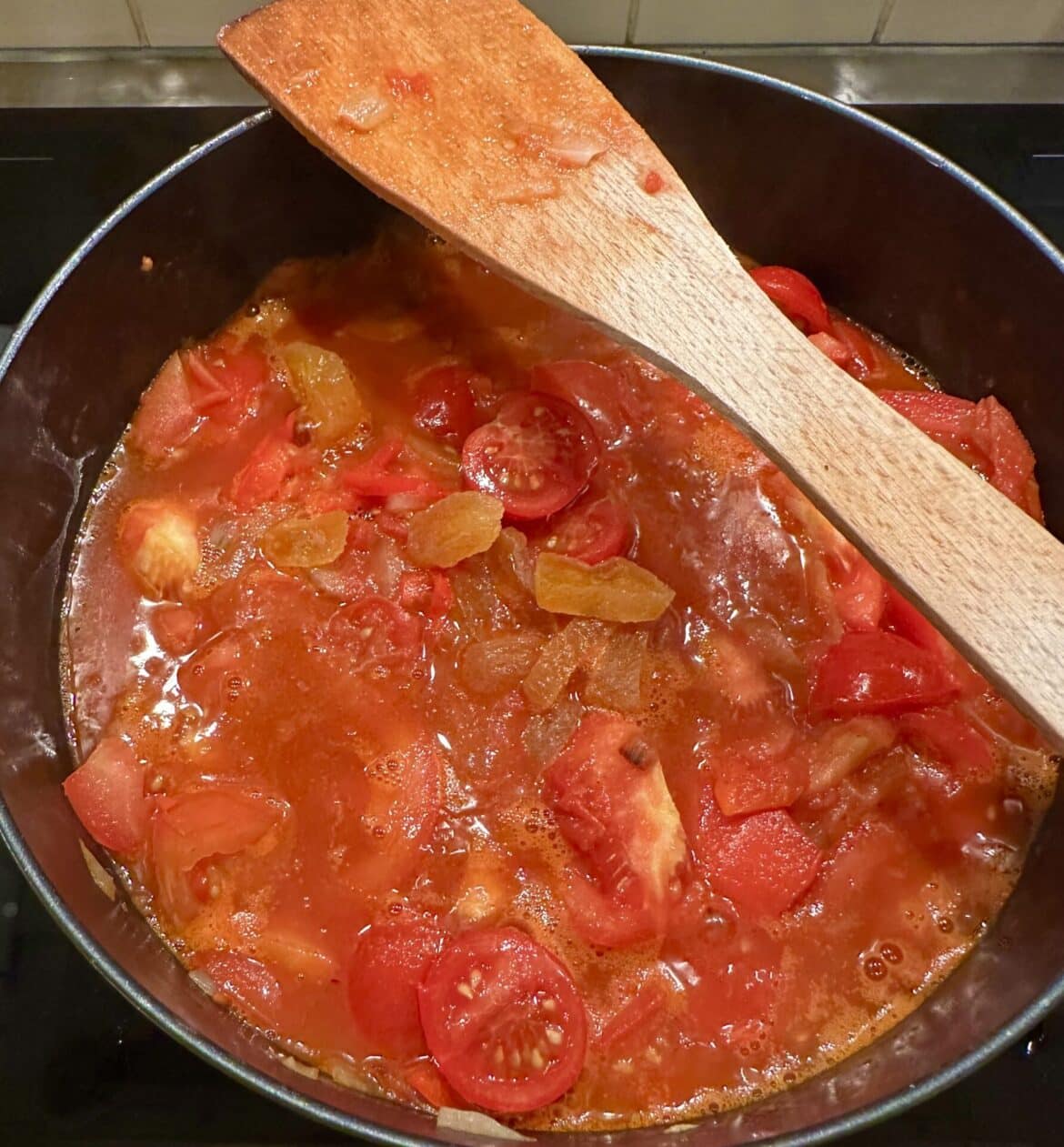 Eine Tomatensuppe mit einem Geheimnis » Köstlich fruchtig!