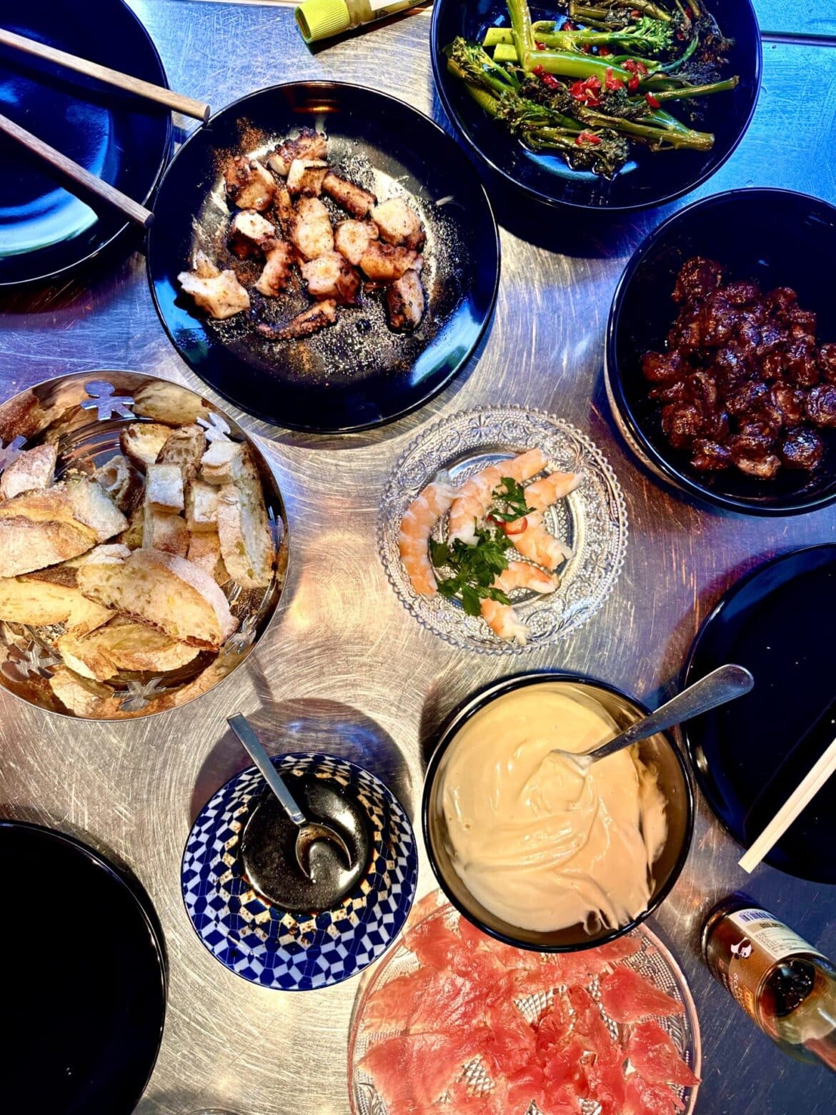 Shiitake Pilze aus der Pfanne mit Sojasauce und Sahne